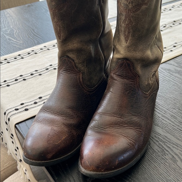 Ariat Brown Leather Men's Boots - Picture 5 of 8